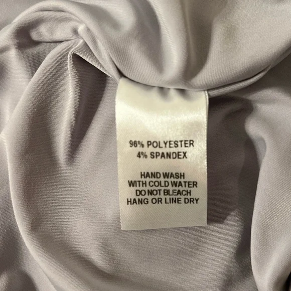 Lulu’s “Loops-y Daisy Grey Top” - Picture 6 of 6